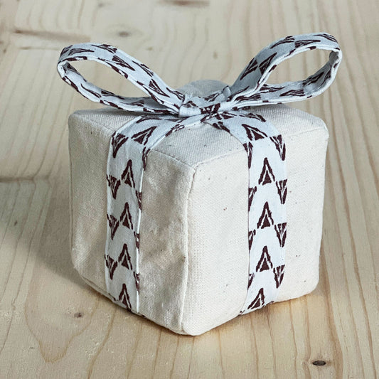 SOLDES - Jouet cadeau pour chat en tissu - Garnie d'herbe à chat ou de valériane - Fait-main - Made in France - Azure et Gaia