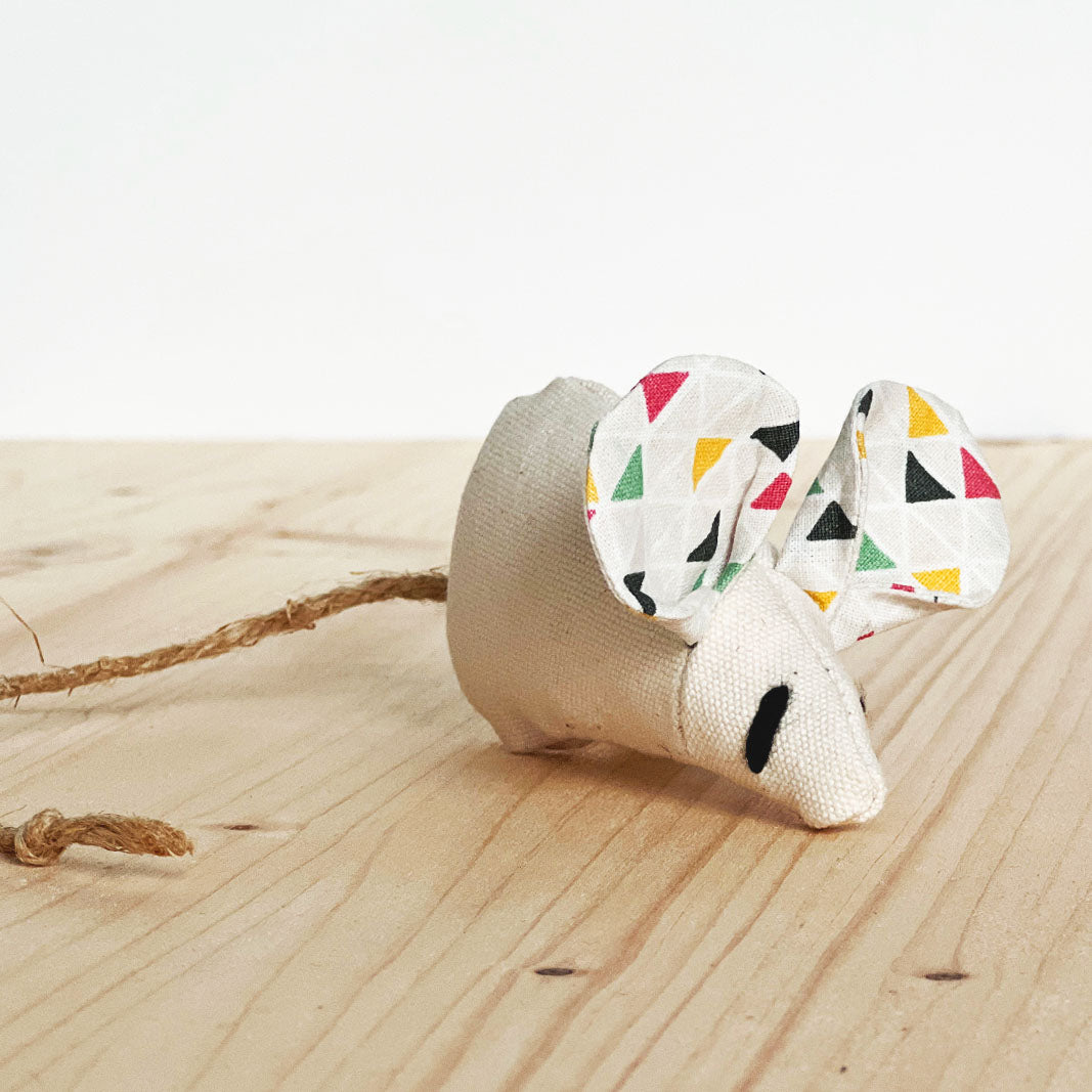 Promo - jouet pour chat en soldes - souris pour chat fait main made in france - garnissage cataire et ou valériane