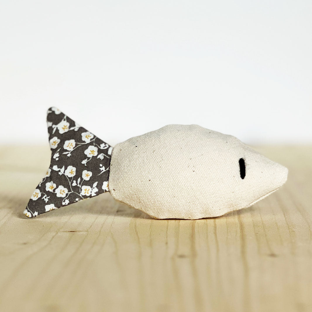 PROMO - jouet poisson pour chat en tissu - fabrication française - garnissage cataire, valériane