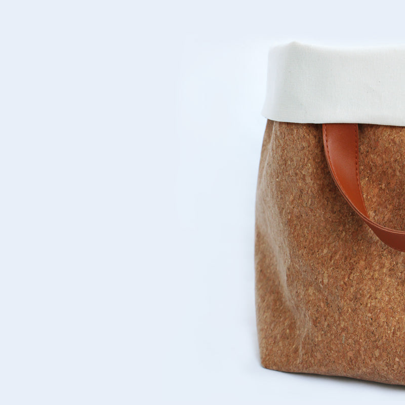 panier de rangement en tissu liège et crème, fait-main, en France - Azure et Gaia