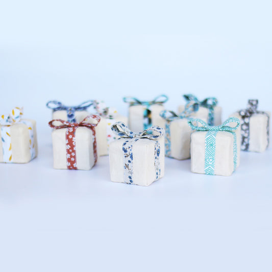 Jouet cadeau pour chat en tissu - Garnie d'herbe à chat ou de valériane - Fait-main - Made in France - Azure et Gaia