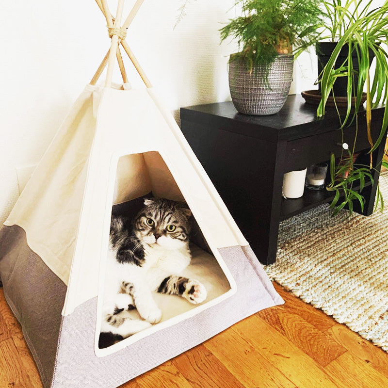 tipi pour chat gris et crème avec coussin Made in France