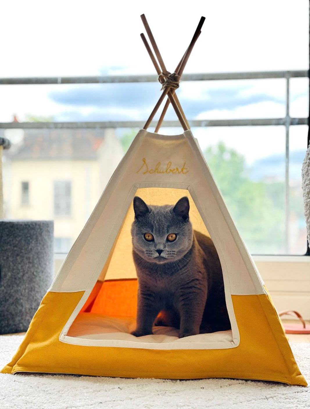 idee cadeau personnalisé - tipi pour chat à personnaliser, broderie du prénom à la main, made in france