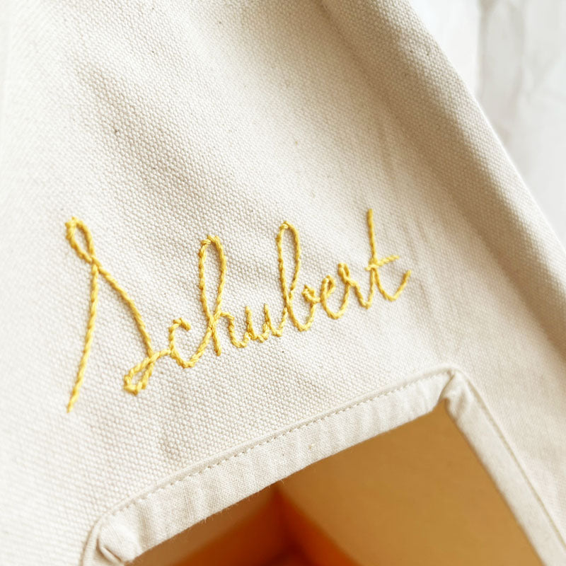 tipi pour chat à personnaliser, broderie du prénom à la main, made in france - Schubert