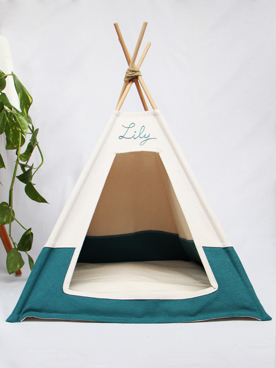 Tipi pour chat personnalisé, prénom brodé à la main, fabriqué en france