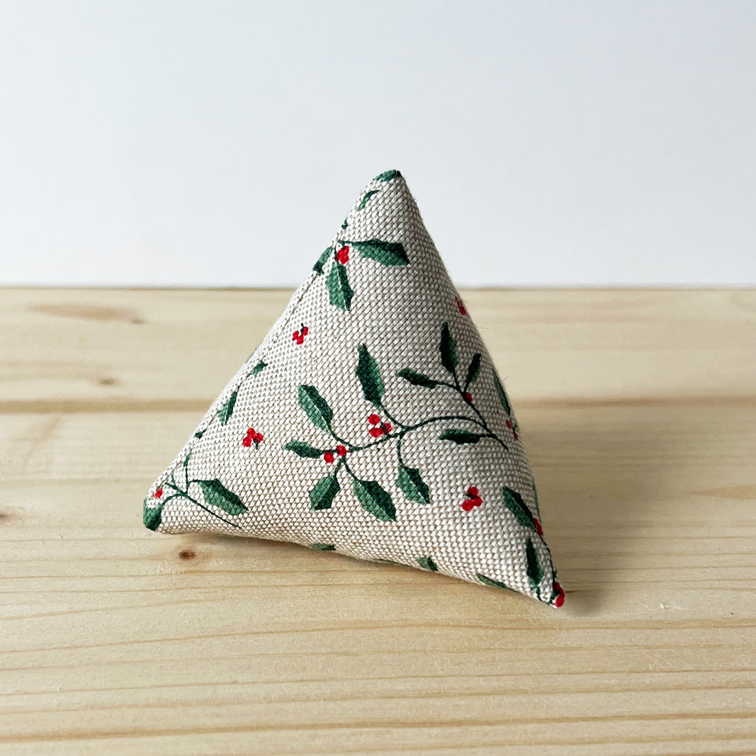cadeaux noel chat jouet berlingot pour chat made in france cataire et valeriane - houx de noel
