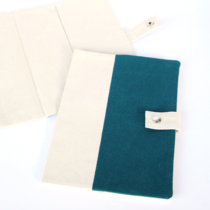 Protège carnet de sante pour animaux de compagnie turquoise 16x22cm en coton